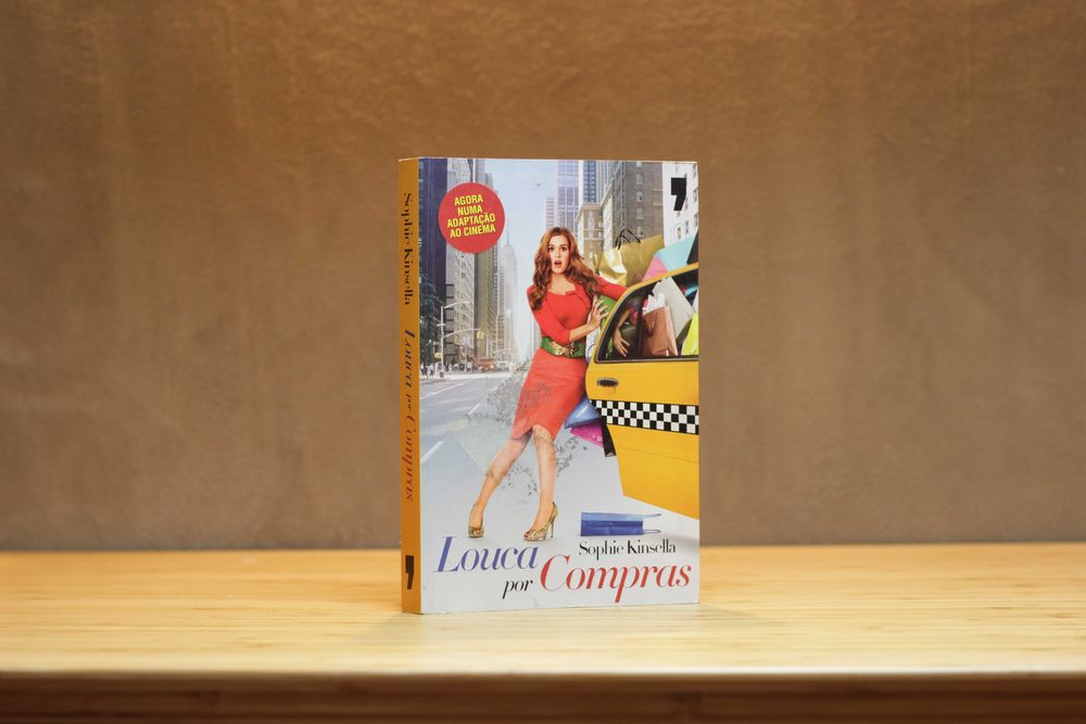 SHOPAHOLIC (Portuguese-language book)