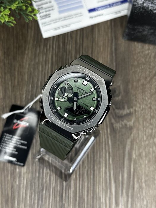 З гарантією / Новий оригінальний Casio G-Shock GM-2100B-3A