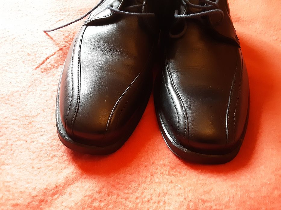 Чоловічі туфлі 43розмір шкіра,виробник Німеччина ф-а LLOYD