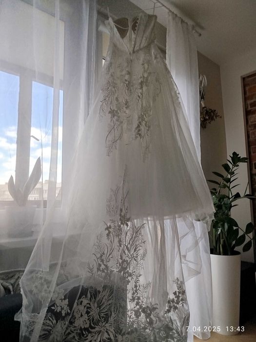 Suknia ślubna kolekcja Eva Judy Alena