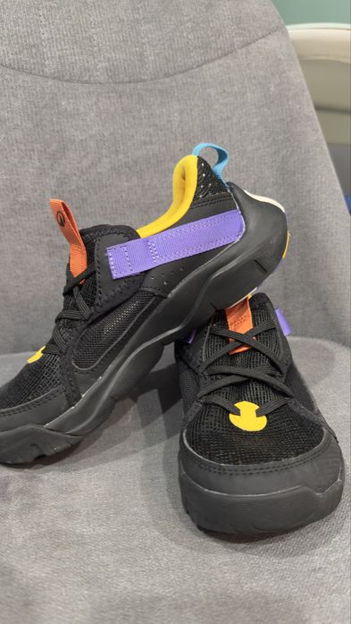 Кроссовки Decathlon 32-33