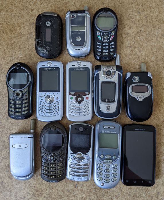 Лот телефонів Siemens та Motorola