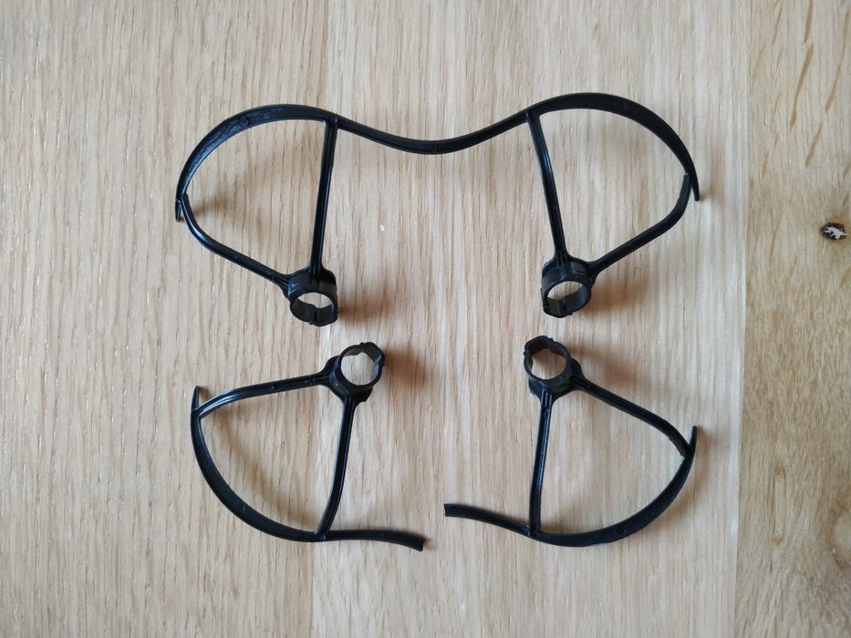 Mini dron składany, ładowany