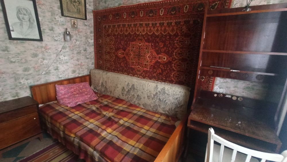 Продам 3-к. квартиру (чешку) возле Самолёта!