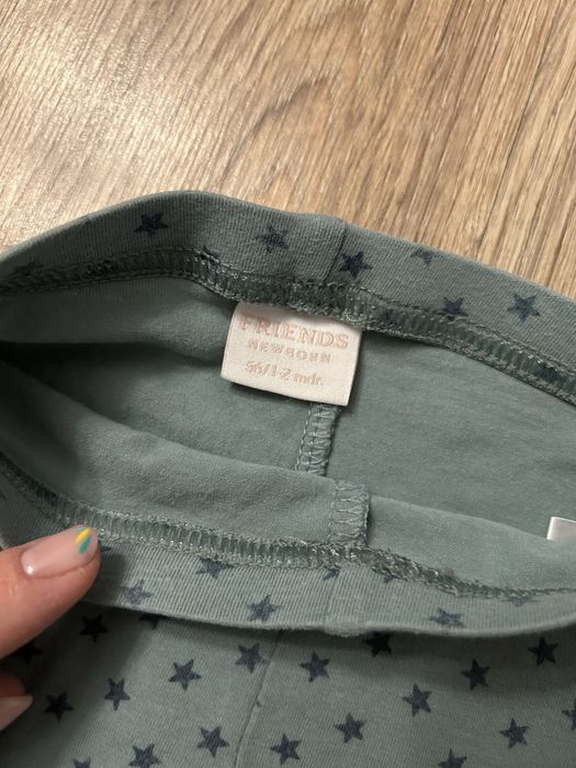 Legginsy niemowlęce w gwiazdki Freinds 56