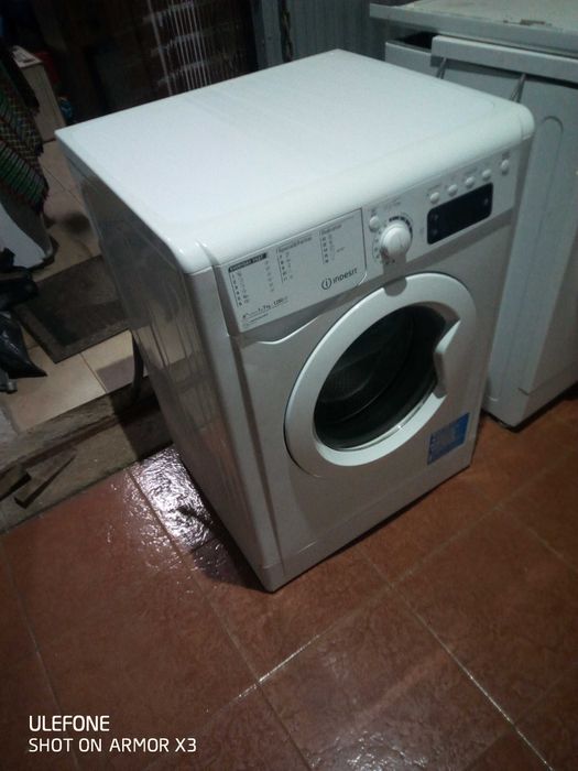 Maquina de lavar roupa INDESIT 7Kg
