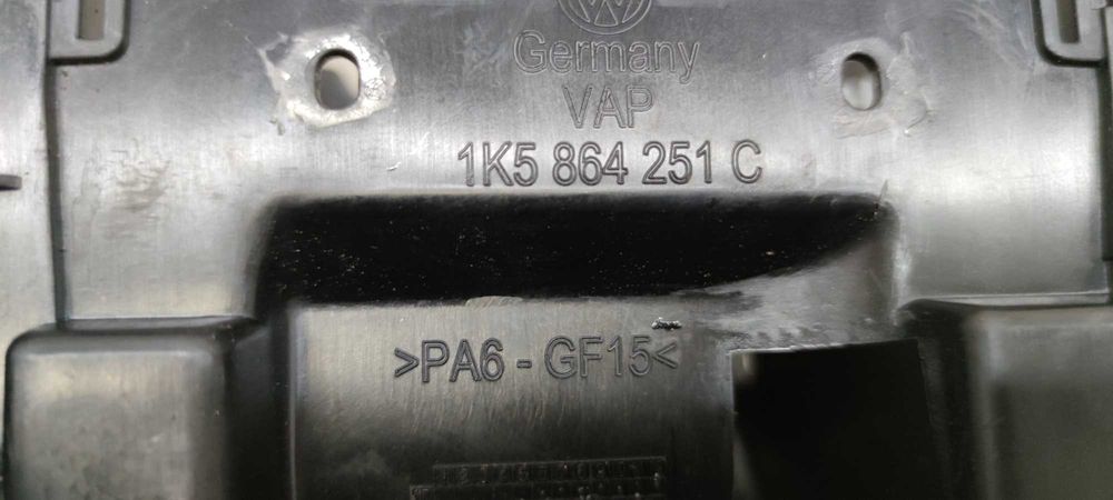 Volkswagen VW Golf VI Podłokietnik Tunel Środkowy