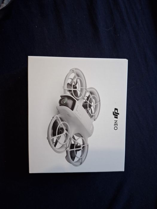 Drone DJI Neo.   Ofereço Volante