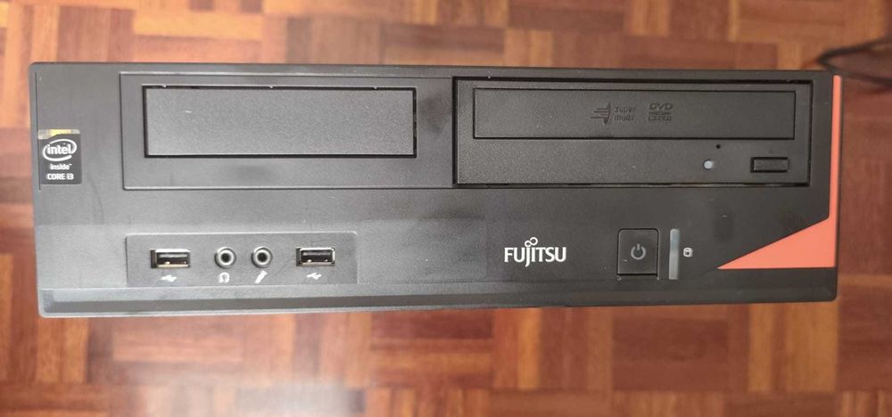 Torre PC Fujitsu Intel Core i3 3.4GHz - 8GB RAM