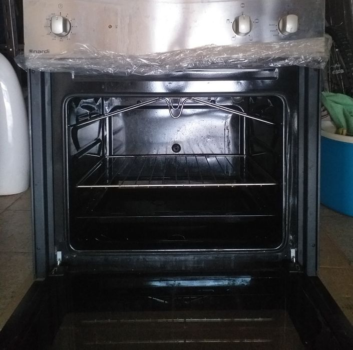 Forno elétrico em bom estado