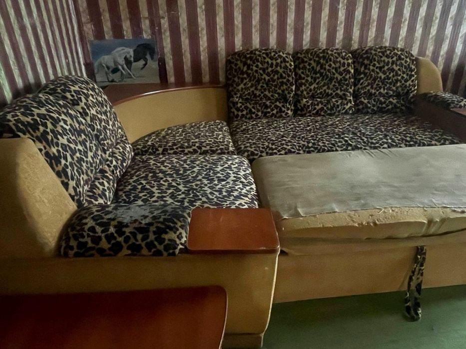 Розкладний кутовий диван
