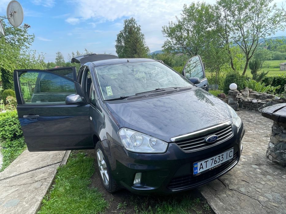 Автомобіль Ford C-Max