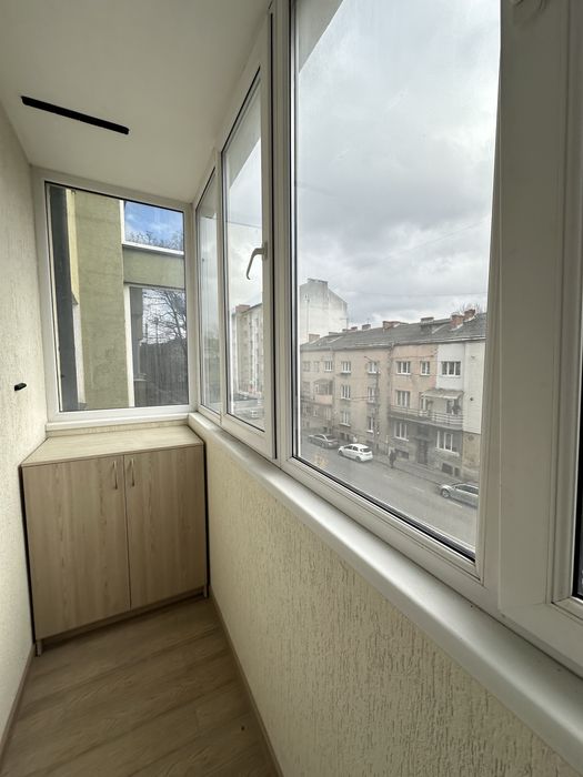 Продається світла та простора 2-кімнатна квартира вул. Мулика