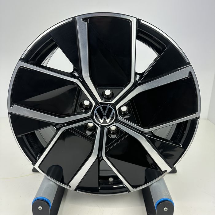 ORYGINALNA Felga Volkswagen 18" 7.5" ET 51 5x112 5H0601025BD Golf