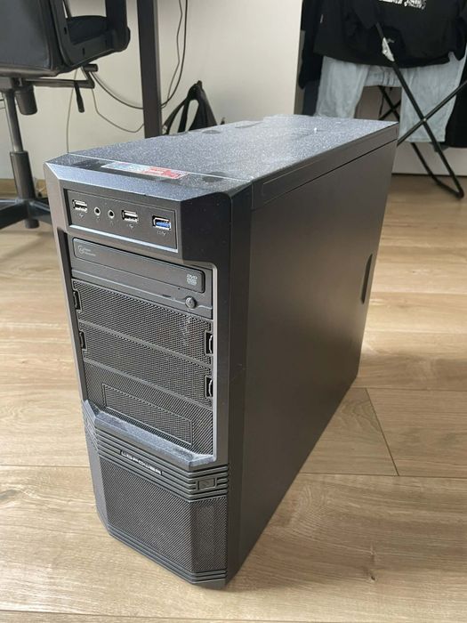 Komputer stacjonarny