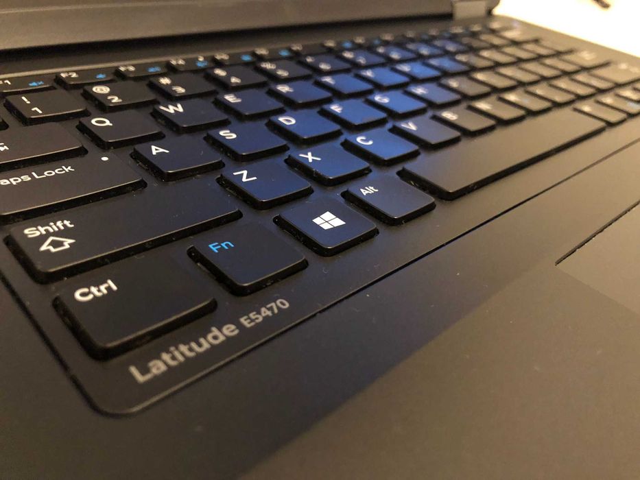 Dell Latitude E5470 Intel Core i5 8GB RAM (i5-6300M) Bateria Excellent