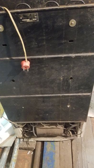 Продам з/ч до радянських холодильників .