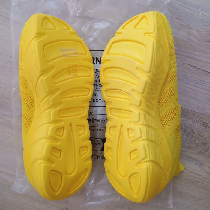 Buty sportowe sneakersy  elastyczne  żółte  cytrynowe40 / 25,8 r.