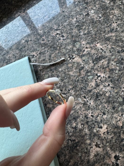 Обручка з діамантом 15.5 розмір 0,2 ct