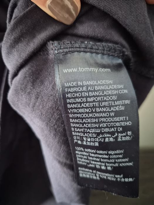Granatowy t-shirt z dekoltem V, Tommy Hilfiger rozm. S