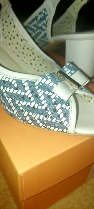 Sandały 38,anis,z kokardką,retro