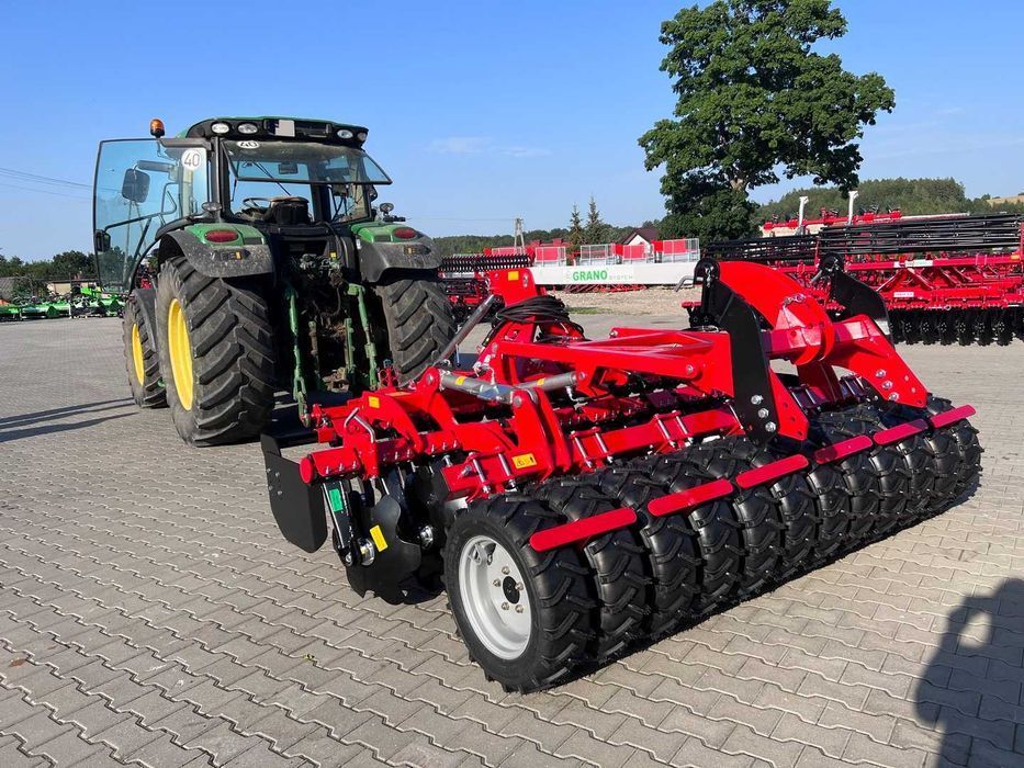 Agregat talerzowy półzawieszany oponowy SHOP Grano System 3/2,5/2,7 m