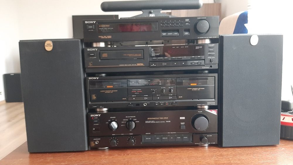 Wieza sony  z kolumnami lub  bez