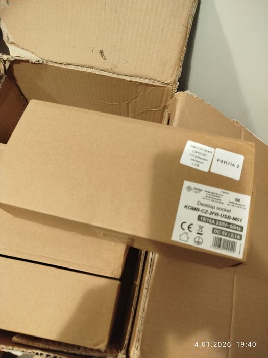 Gniazdo Nablatowe Wpuszczane Chowane w Blat USB USB-C Klikane 230V