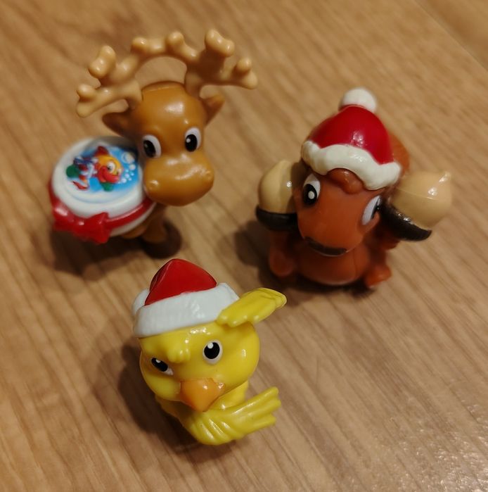 Figurki zabawki  kolekcjonerskie  2013 r Kinder  3 szt