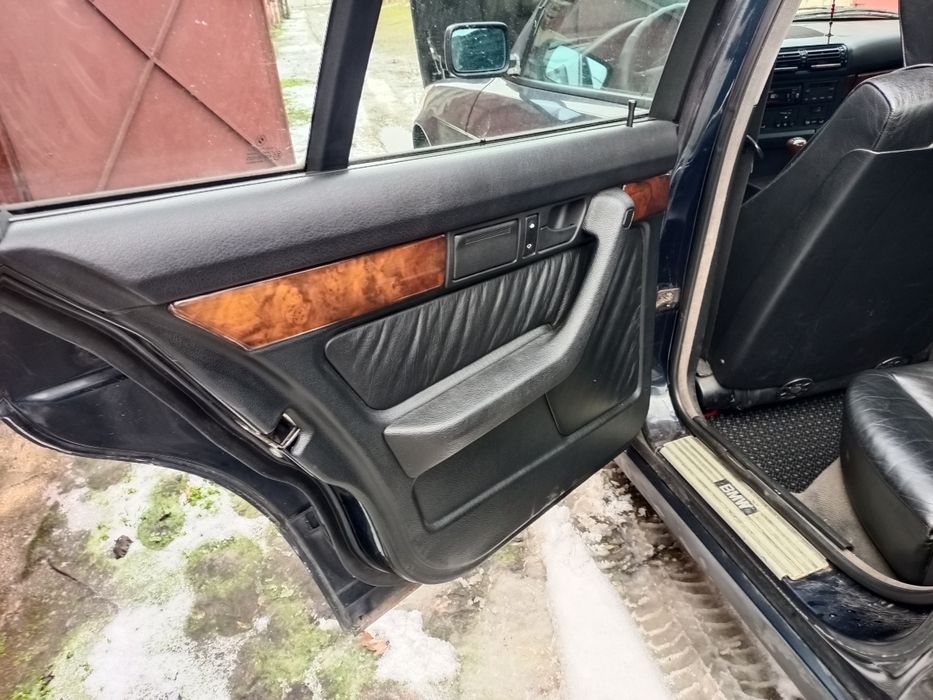 Продам BMW 5 E34