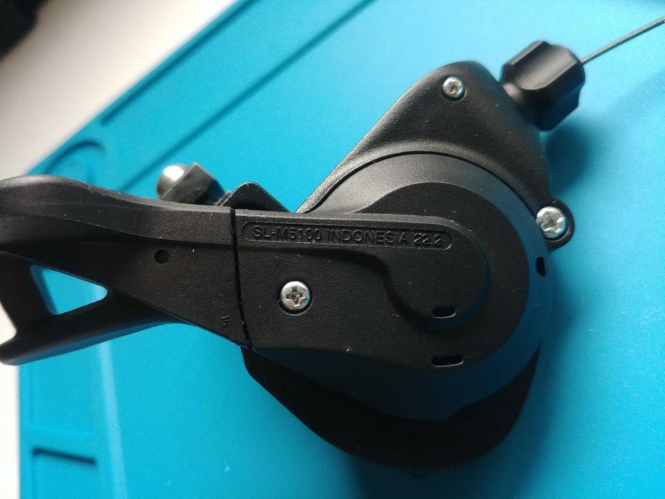 Manete desviador dianteiro Shimano SL-M5100 2X10/11v