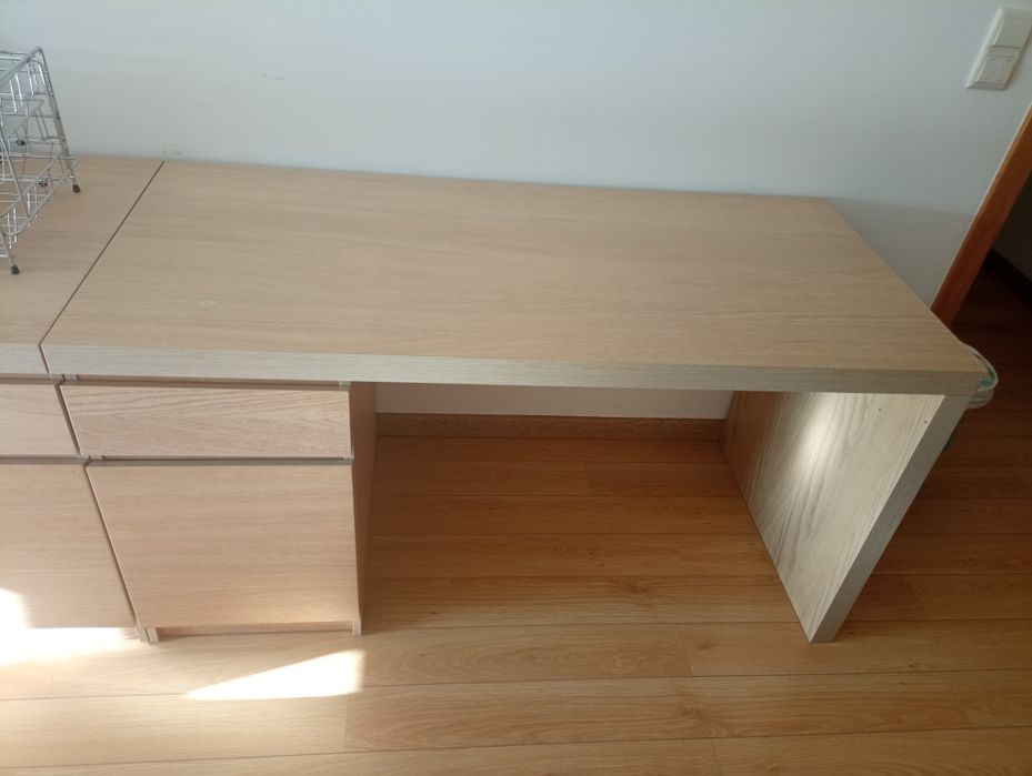 Secretaria madeira IKEA (Malm)