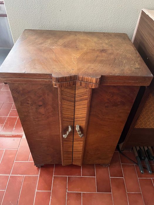 Máquina de Costura PFAFF 30 com Móvel