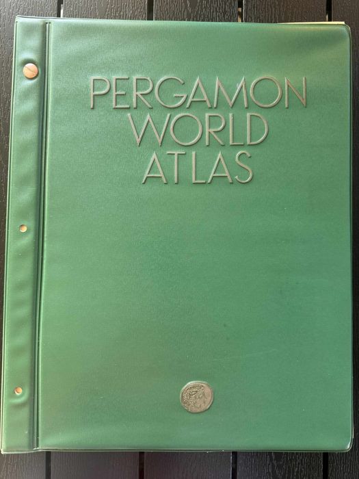 PERGAMON WORLD ATLAS 1968 Atlas świata z 1968 roku PERGAMON WORLD