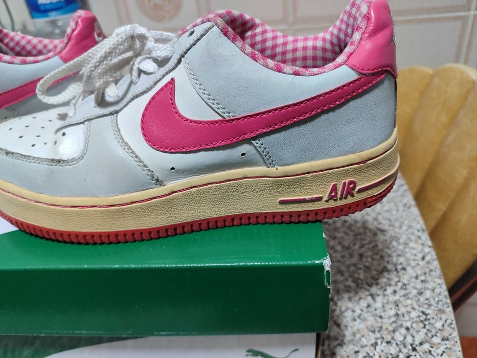 Vendo tênis Nike AIR Force em estado razoável