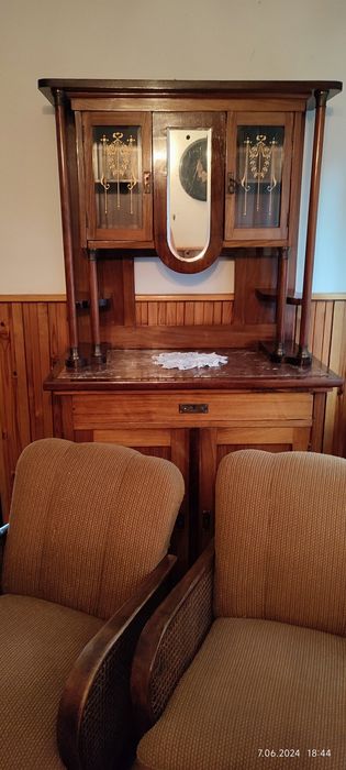 Kredens, komoda z nadstawką + 2 fotele secesja