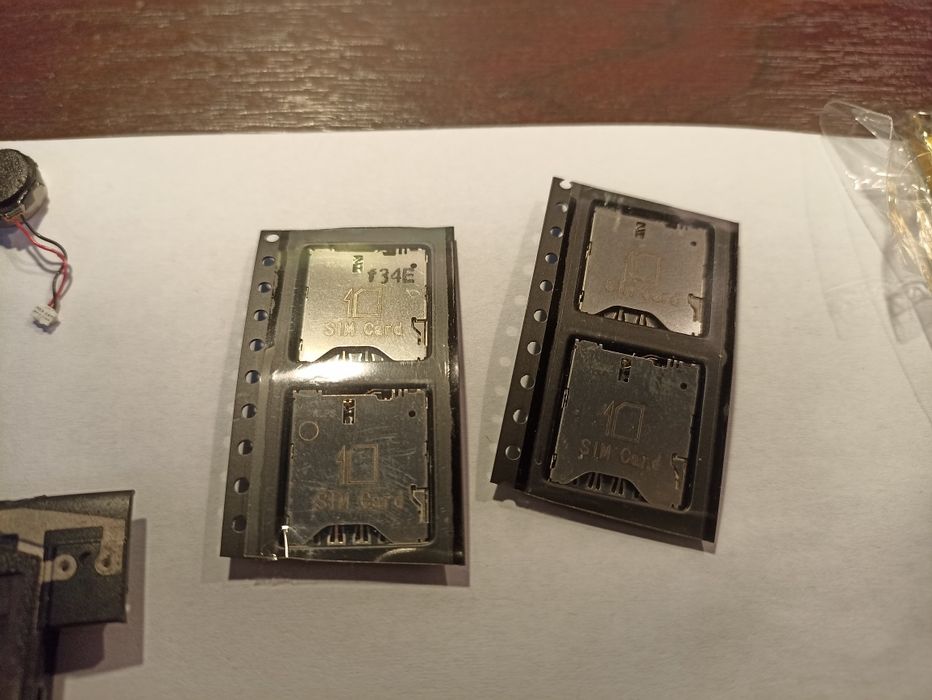 Запчастини на xperia zl