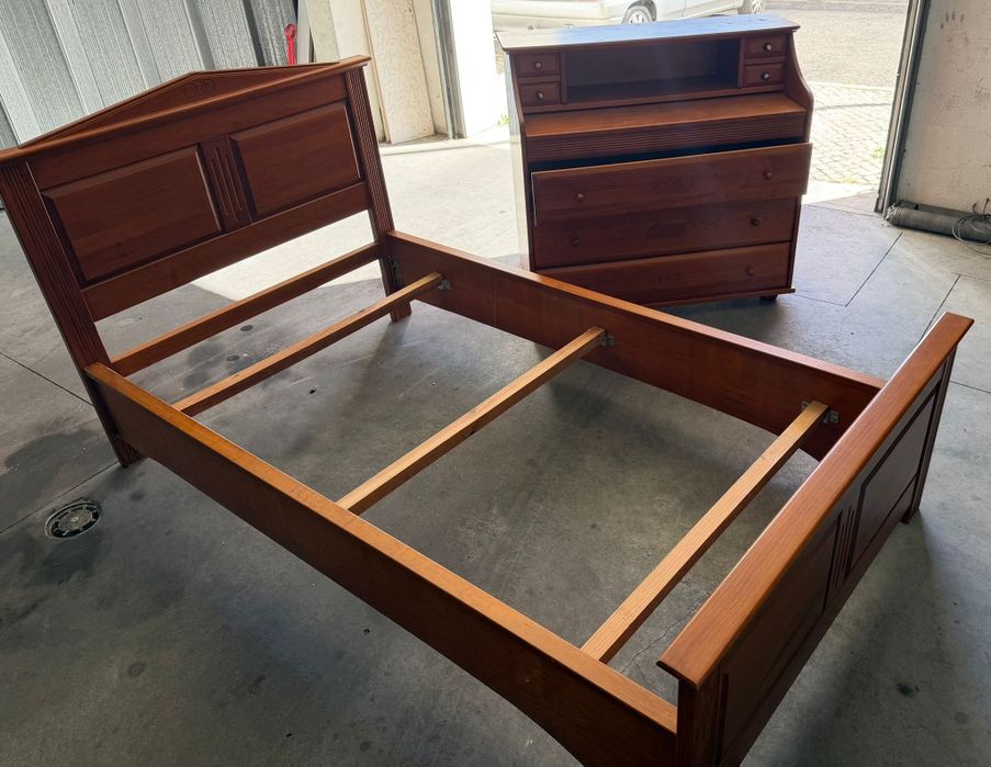 Cama solteiro + cómoda em madeira