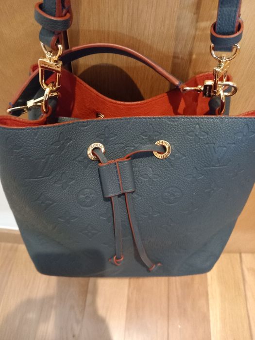 Mala(Louis Vuitton)Pele Azul