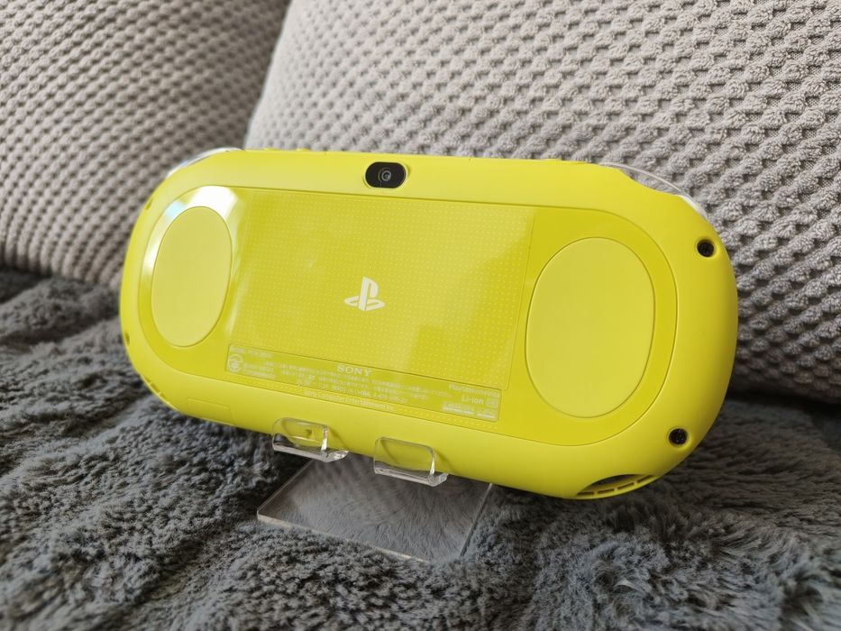 PlayStation  Vita Lime Green PCH-2000