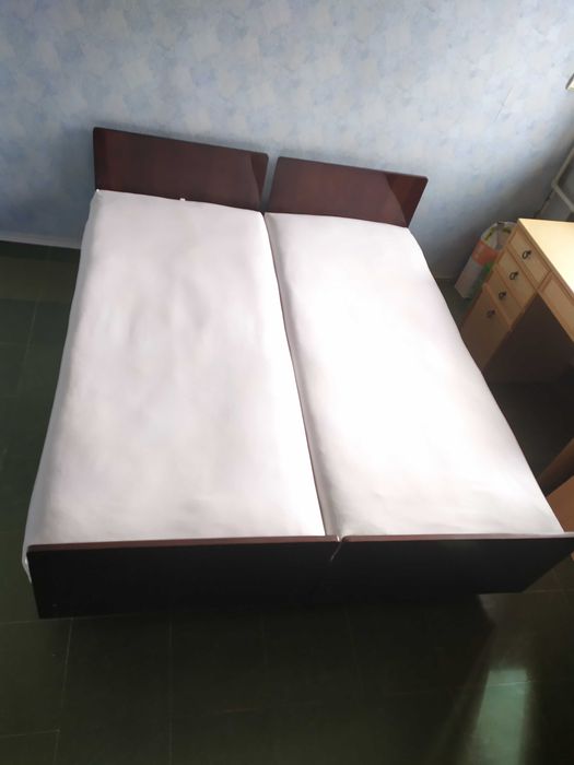 Кровати полуторные б/у