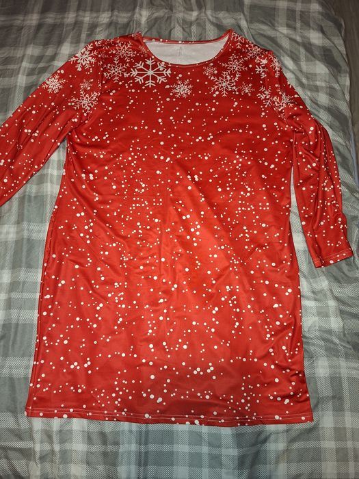 Świąteczna sukienka r. 3XL