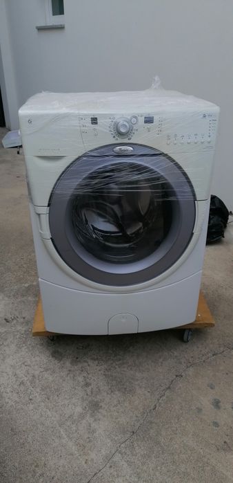 Vendo máquina lavar roupa Whirlpool 9 kg