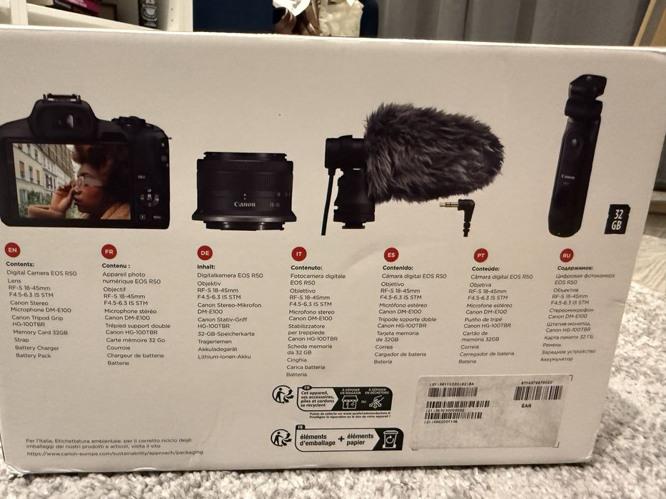 Canon EOS R50 lente RF-S 18-45mm