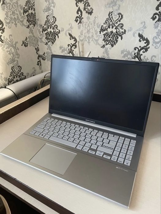 Продам ноутбук в гарному стані