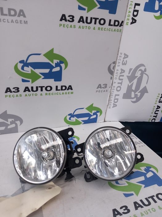 Farol de nevoeiro frente esquerdo e direito Renault Dacia