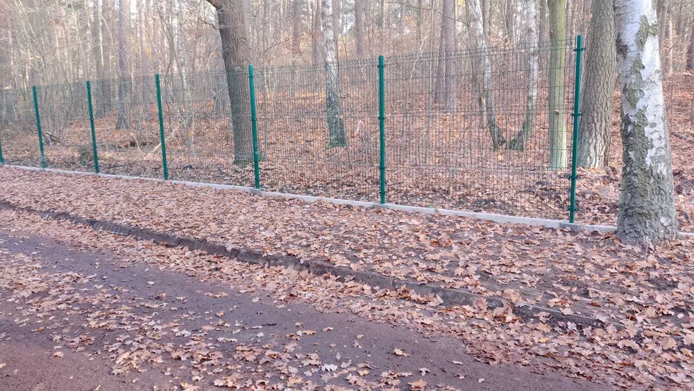 Ogrodzenie wojskowe- podmurówka security, panel fi5, słupki 60x40x3