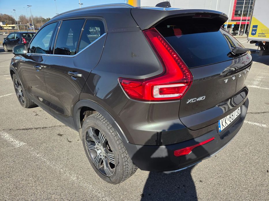 Volvo XC 40 Volvo XC 40 wersja INSCRIPTION z silnikiem Diesla