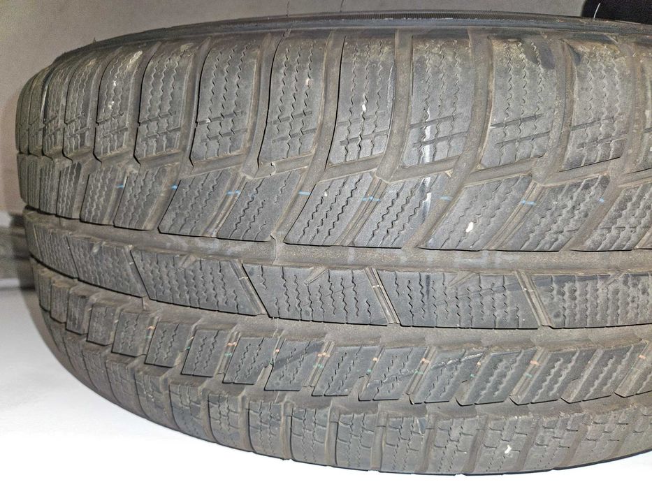 99% nowe opony zimowe TOYO Snowprox S954 SUV 235/50 19