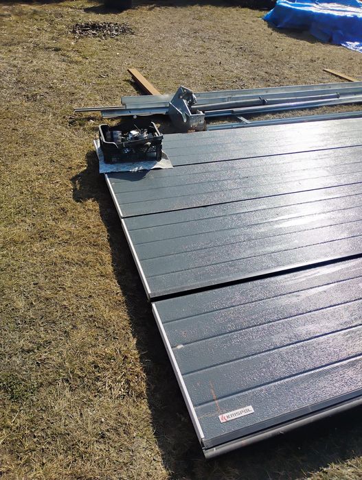 Brama garażowa bez napędu